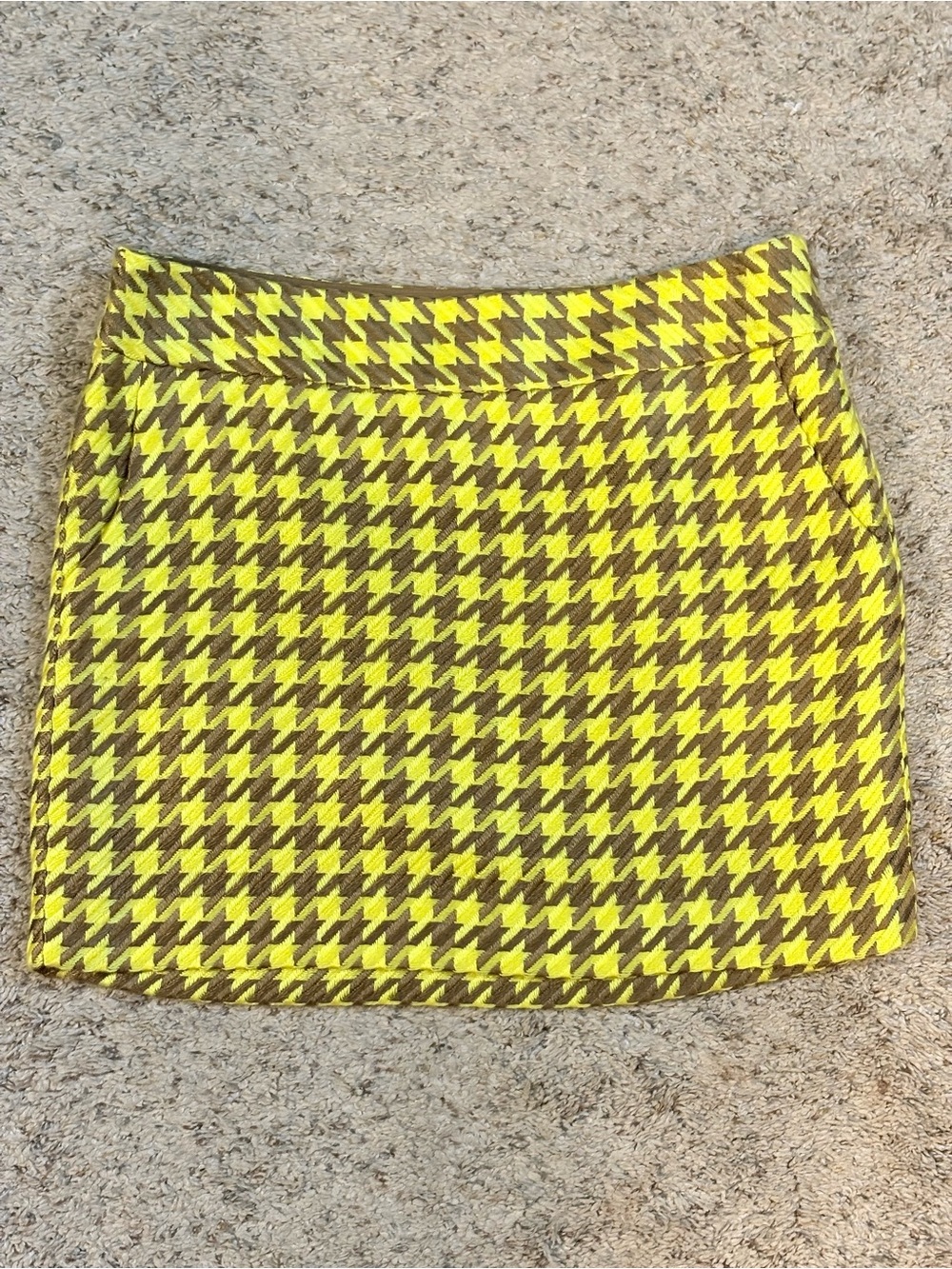 The Limited Yellow and Brown Houndstooth Mini Skirt Size 10 NWT